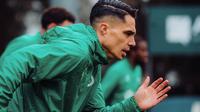 Dua Skenario yang Bisa Dilakukan Persib Bandung Untuk Mendapatkan Joey Pelupessy dari Lommel